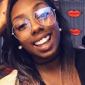 Meet your Posher, Diamond